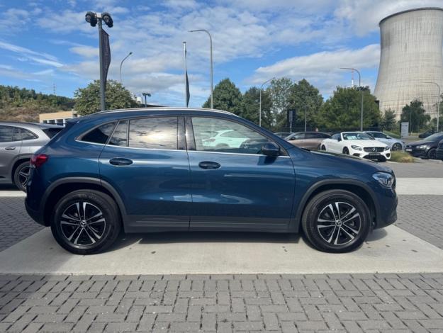 MERCEDES-BENZ GLA 180 D STYLE  