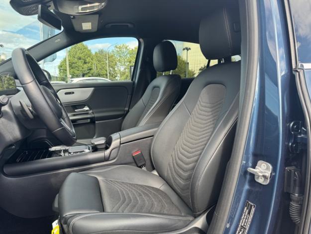 MERCEDES-BENZ GLA 180 D STYLE  