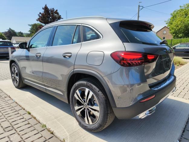 MERCEDES-BENZ GLA 180 Business Line - SAGA Huy (+32 85 23 69 00) 