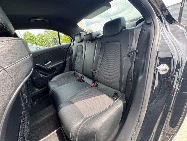 MERCEDES-BENZ A 180 d berline Business Line  