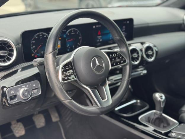 MERCEDES-BENZ A 180 d berline Business Line  
