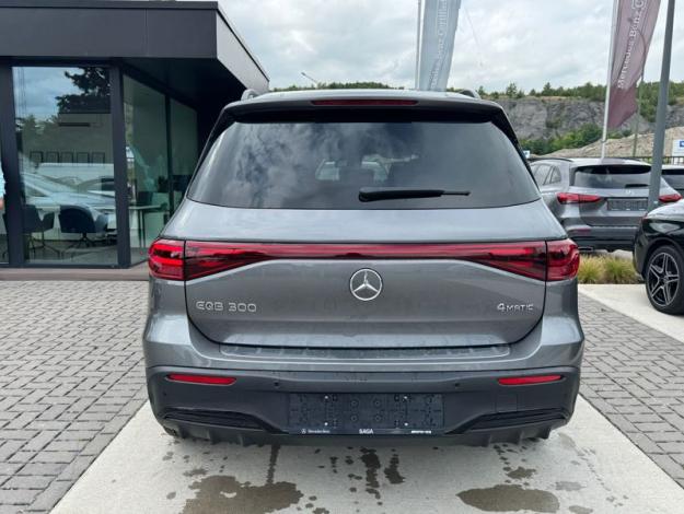 MERCEDES-BENZ EQB EQB 300 4MATIC AMG Line