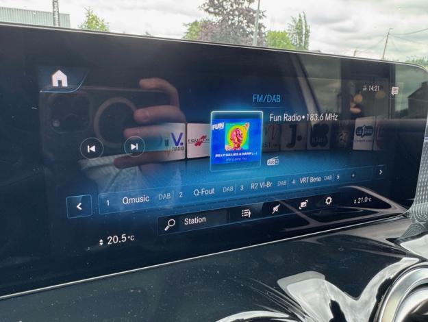 MERCEDES-BENZ EQB EQB 300 4MATIC Edition