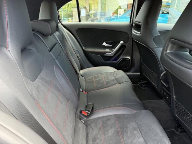 MERCEDES-BENZ A 180 Pack AMG Facelift  