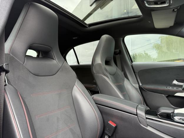 MERCEDES-BENZ A-Klasse A 180 d Launch Edition