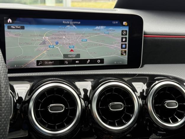 MERCEDES-BENZ A-Klasse A 180 d Launch Edition