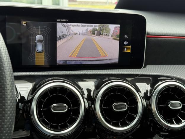 MERCEDES-BENZ A-Klasse A 180 d Launch Edition