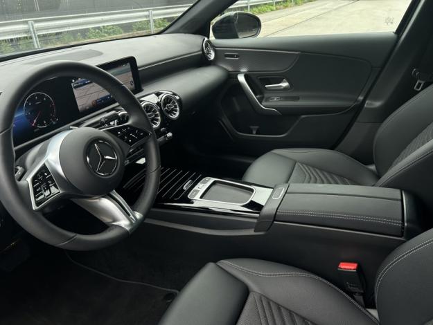 MERCEDES-BENZ Classe A 180 d Progressive Line  