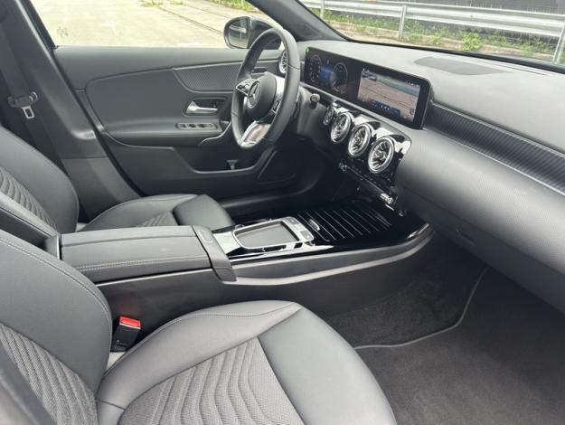 MERCEDES-BENZ Classe A 180 d Progressive Line  