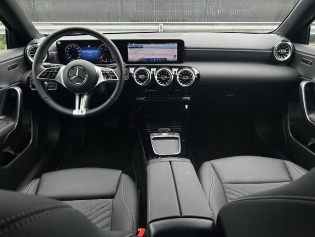 MERCEDES-BENZ Classe A 180 d Progressive Line  