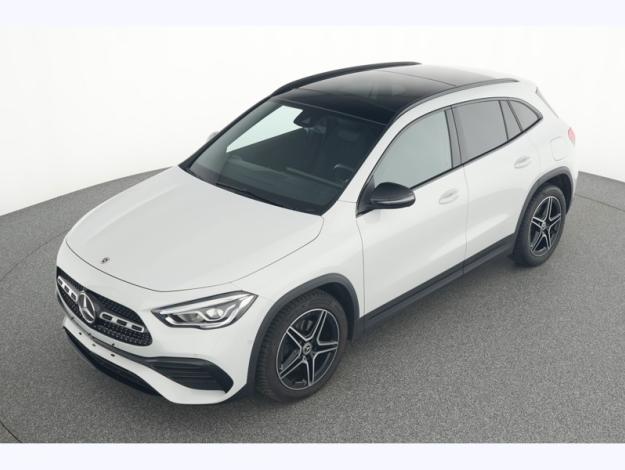 MERCEDES-BENZ GLA 180 d AMG Pack Night Toit Pano  