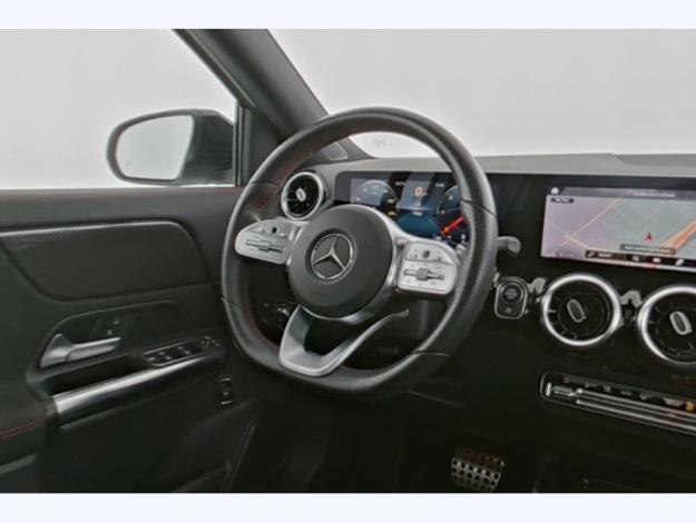 MERCEDES-BENZ GLA 180 d AMG Pack Night Toit Pano  