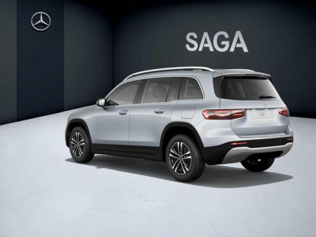 MERCEDES-BENZ GLB 180   Essential Line