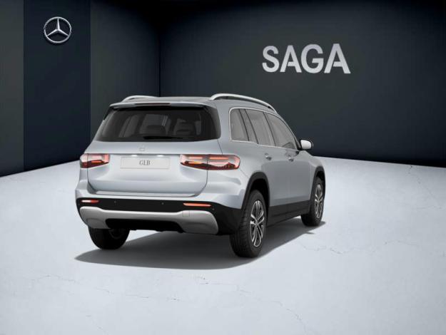 MERCEDES-BENZ GLB 180   Essential Line