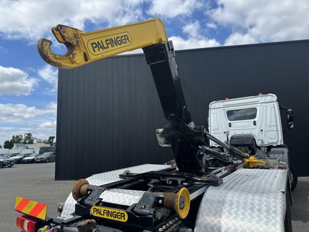 MERCEDES-BENZ Actros 2540 6x2 Bras Palfinger  