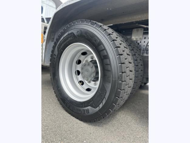 MERCEDES-BENZ Actros 2540 6x2 Bras Palfinger  