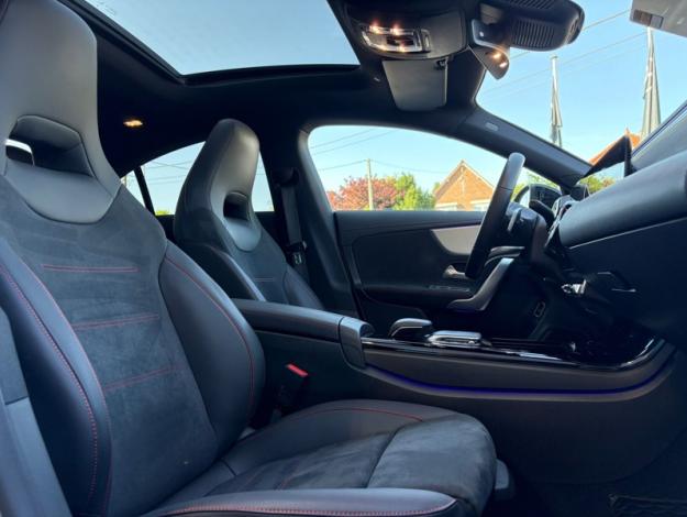 MERCEDES-BENZ CLA 200 d Coupé AMG Pack Night Toit Pano  