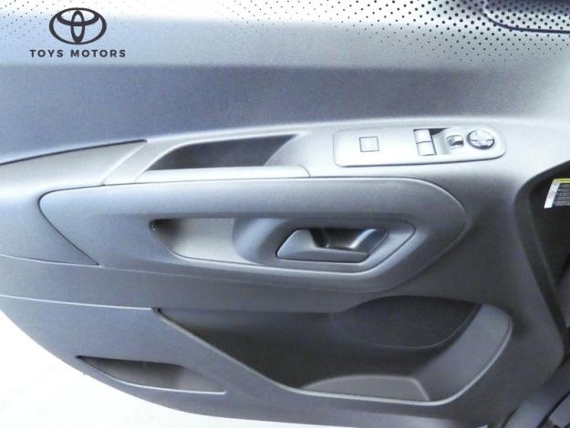 TOYOTA Proace City Medium 1.5L 130 D-4D BVA Start Pack Look 3P  