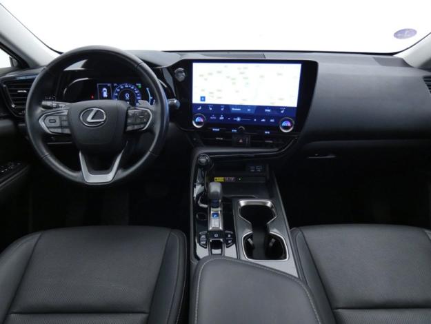 LEXUS NX 450H+ PHEV 4WD LUXE PACK DESIGN.  