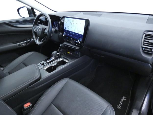 LEXUS NX 450H+ PHEV 4WD LUXE PACK DESIGN.  