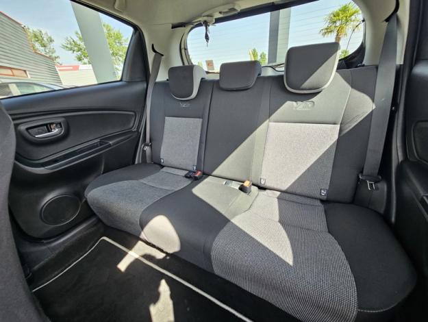 TOYOTA Yaris 110 VVT-i Design Y20 CVT  