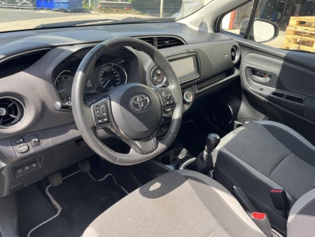 TOYOTA Yaris 110 VVT-i Design Y20  