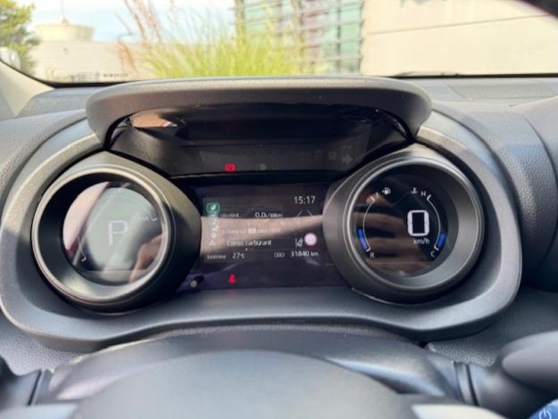 TOYOTA Yaris Hybride Hybride 116h Design  
