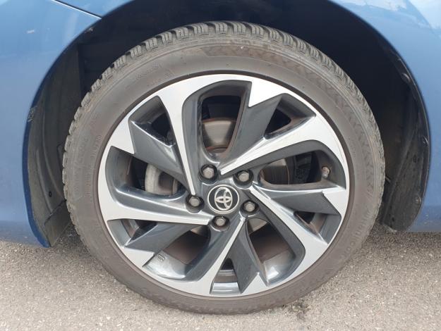 TOYOTA Auris 1.8 HYBRID 136 CVT AUTO TECHNOLINE  