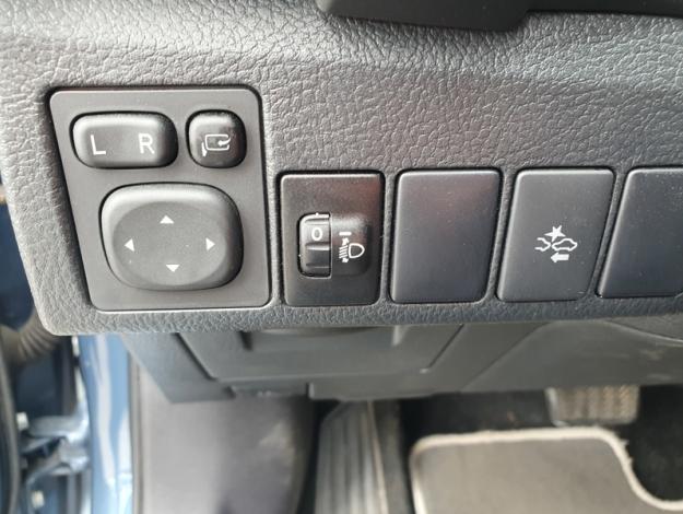 TOYOTA Auris 1.8 HYBRID 136 CVT AUTO TECHNOLINE  