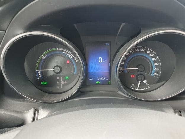 TOYOTA Auris 1.8 HYBRID 136 CVT AUTO TECHNOLINE  