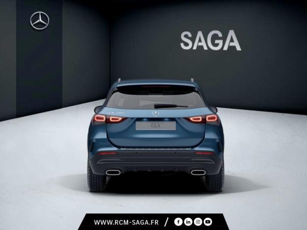 MERCEDES-BENZ GLA 200 d AMG Line  