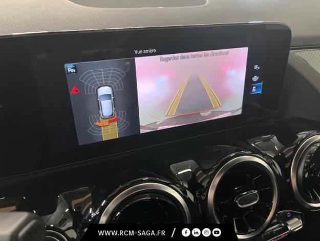 MERCEDES-BENZ GLA 200 d AMG Line  