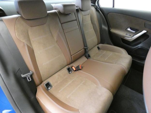 MERCEDES-BENZ Classe A 200 d Berline AMG Line  200 d Berline AMG Line