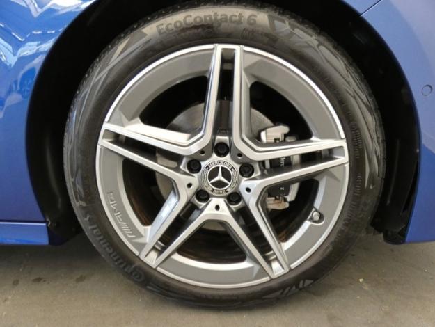 MERCEDES-BENZ Classe A 200 d Berline AMG Line  200 d Berline AMG Line