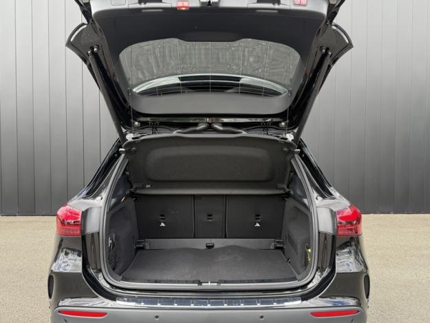 MERCEDES-BENZ GLA GLA 200 d AMG Line  GLA 200 d AMG Line