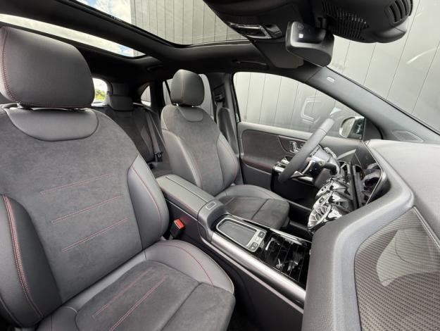 MERCEDES-BENZ GLA GLA 200 d AMG Line  GLA 200 d AMG Line