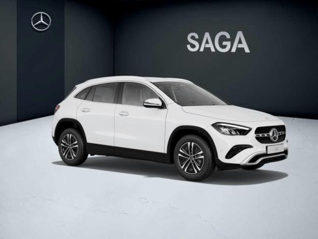 MERCEDES-BENZ GLA 180   Essential Line