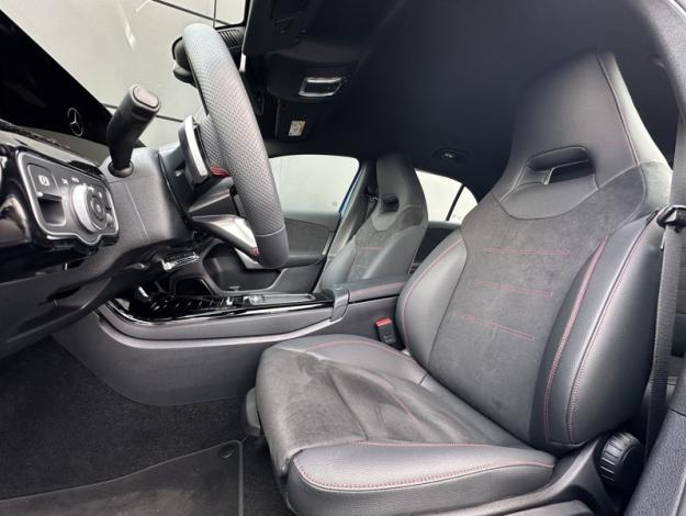 MERCEDES-BENZ Classe A 200 d AMG Line  Classe A 200 d AMG Line