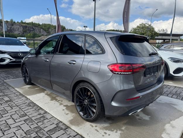 MERCEDES-BENZ B 220 D AMG LINE  