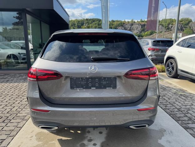 MERCEDES-BENZ B 220 D AMG LINE  