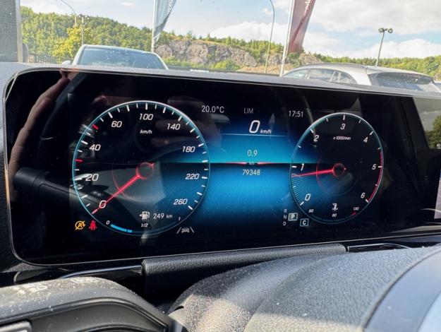 MERCEDES-BENZ B 220 D AMG LINE  