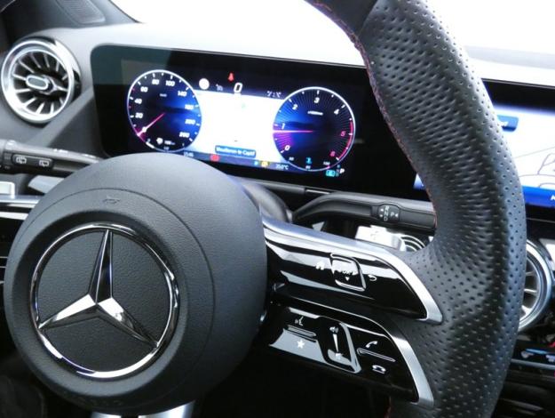 MERCEDES-BENZ Classe B B 200 d AMG Line 