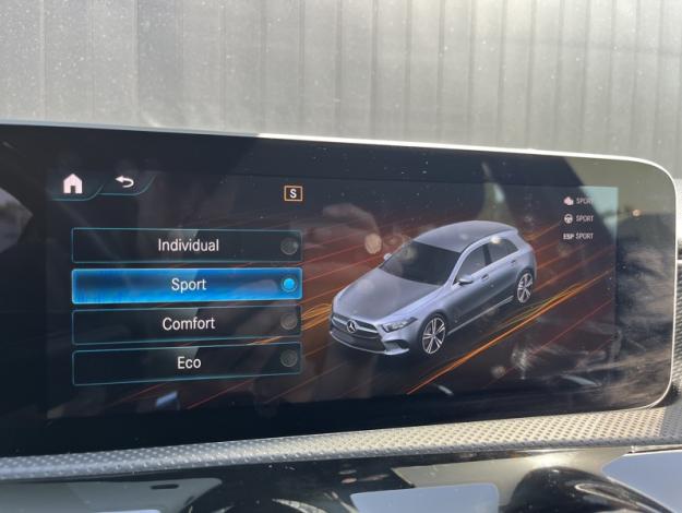 MERCEDES-BENZ Classe A A 200 d Compacte  