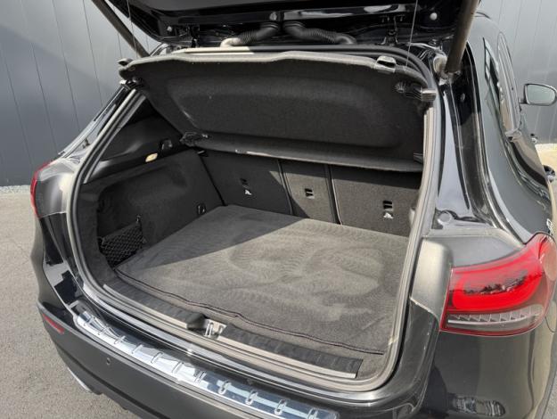 MERCEDES-BENZ GLA 200 d AMG Line  
