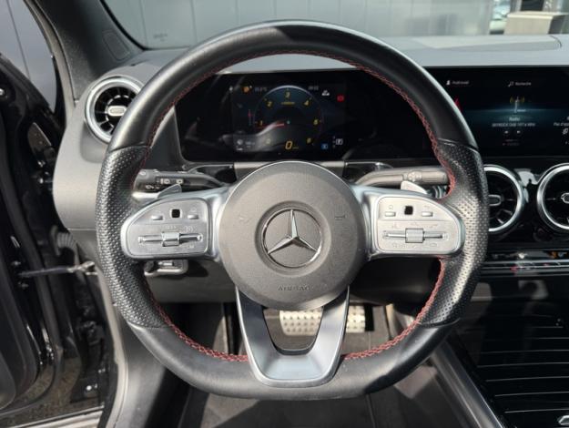 MERCEDES-BENZ GLA 200 d AMG Line  