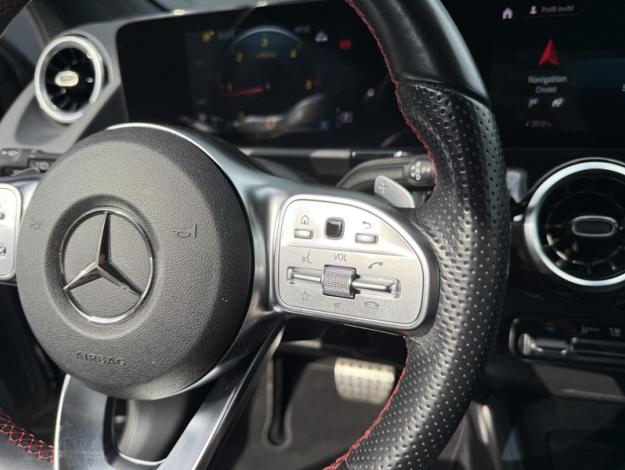 MERCEDES-BENZ GLA 200 d AMG Line  