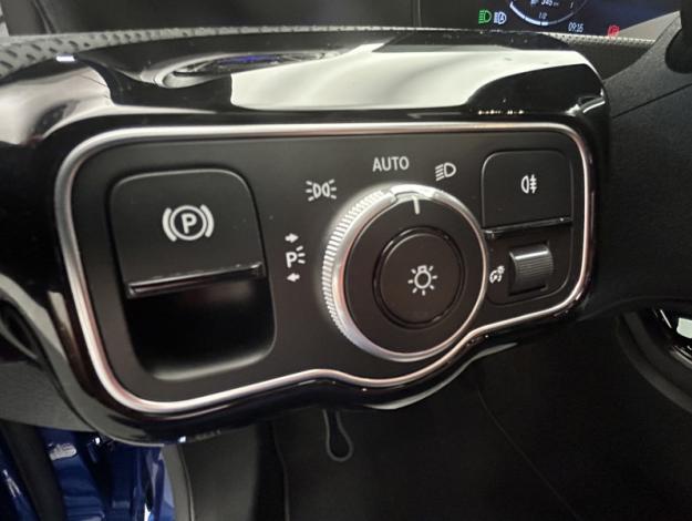 MERCEDES-BENZ Classe A 200 d AMG Line  