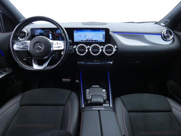 MERCEDES-BENZ GLA 250 e AMG Line AMG Line GLA 250 e AMG Line