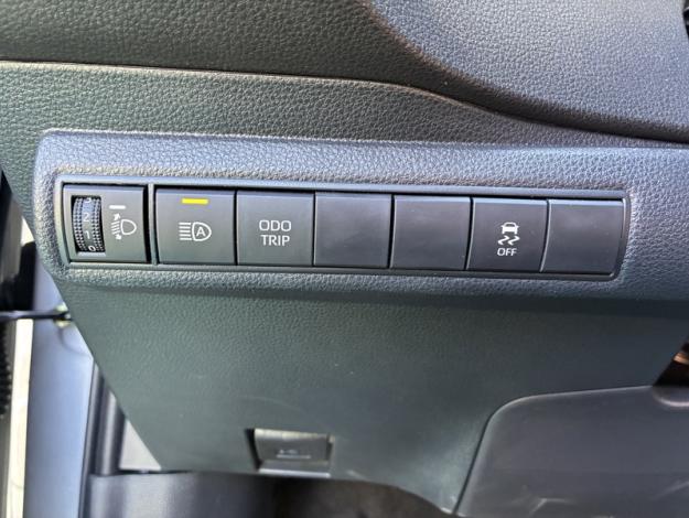 TOYOTA Corolla Touring Sports Hybride 1.8L 140h Design  