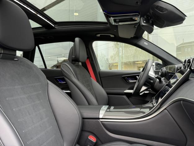 MERCEDES-BENZ GLC 300 e 4M AMG Night Pano Burmester  